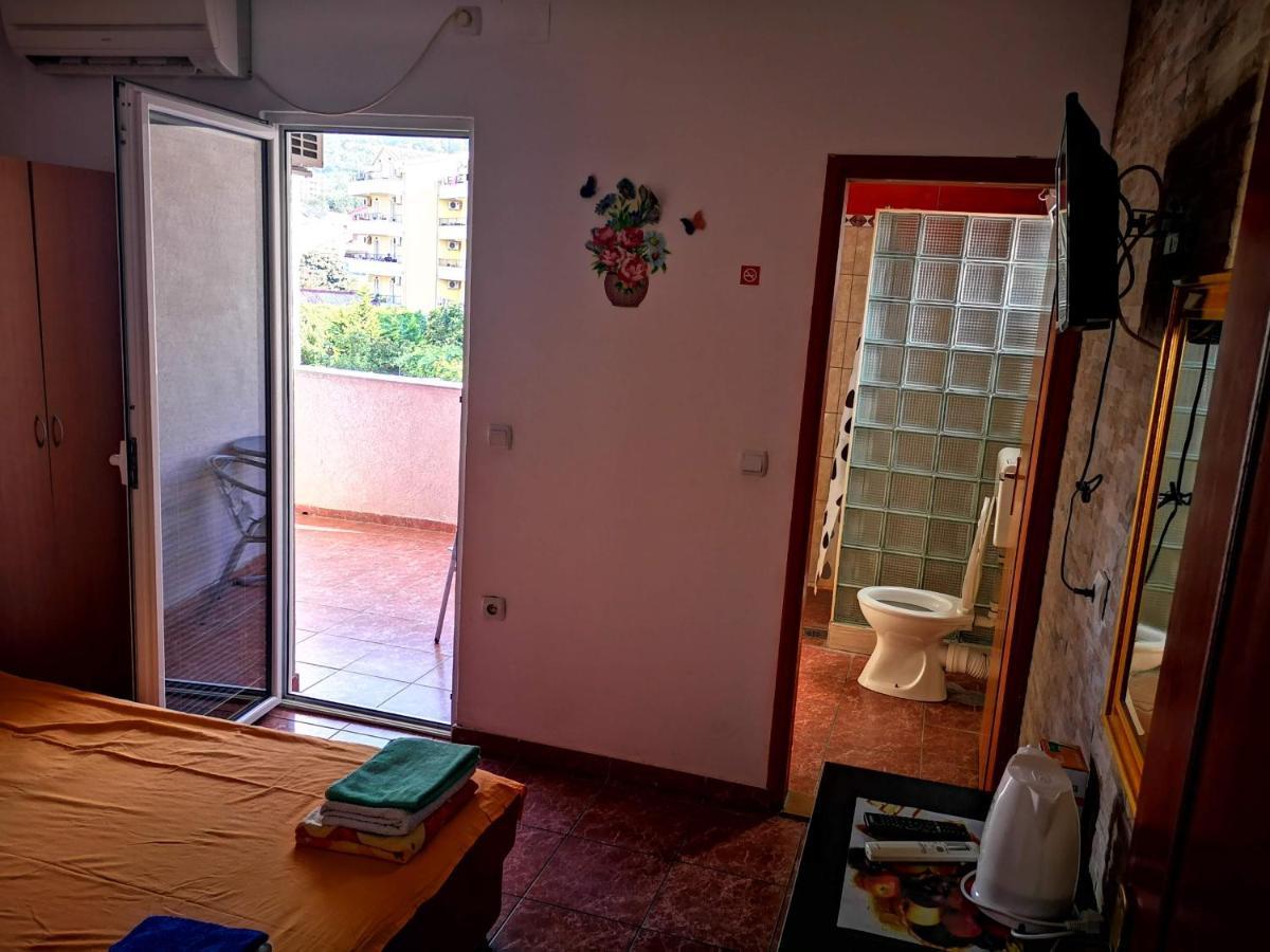 Kuca Todorovic Appartement Budva Buitenkant foto